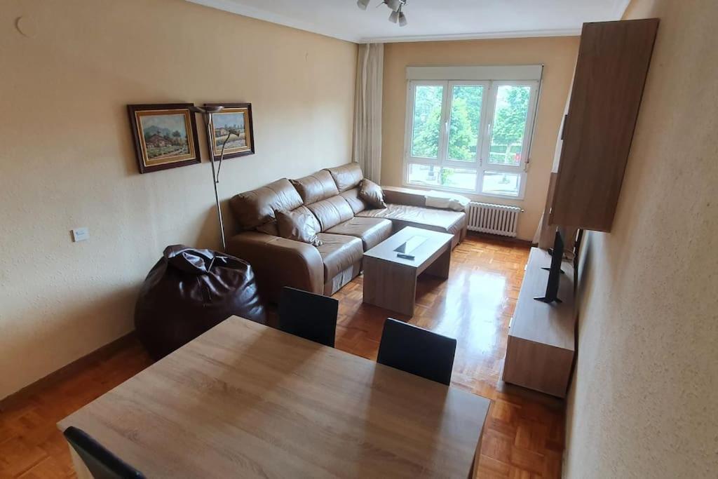 Apartamento Piso Completo 3 Y 2 Banos Palacio Congresos Oviedo